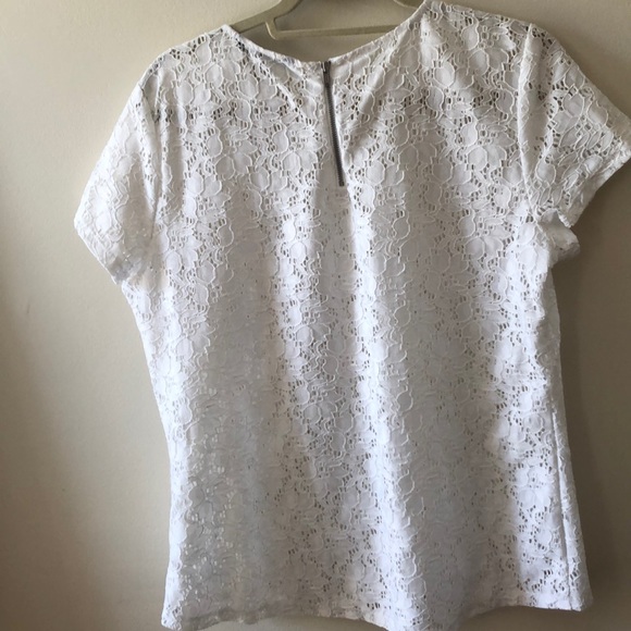 White short-sleeves top - Picture 3 of 3